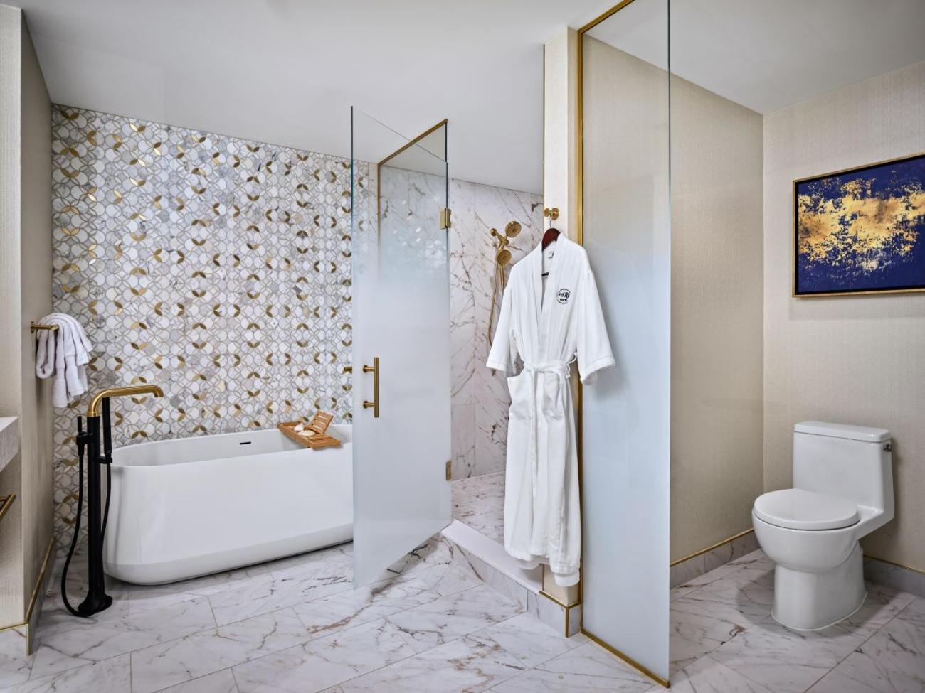 Silver Suite
